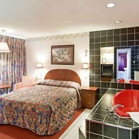 Milan Garden Inn Thorold Екстериор снимка