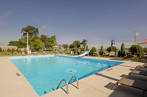 Milan Garden Inn Thorold Съоръжения снимка
